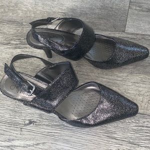 Life stride soft system sparkly pointed heels